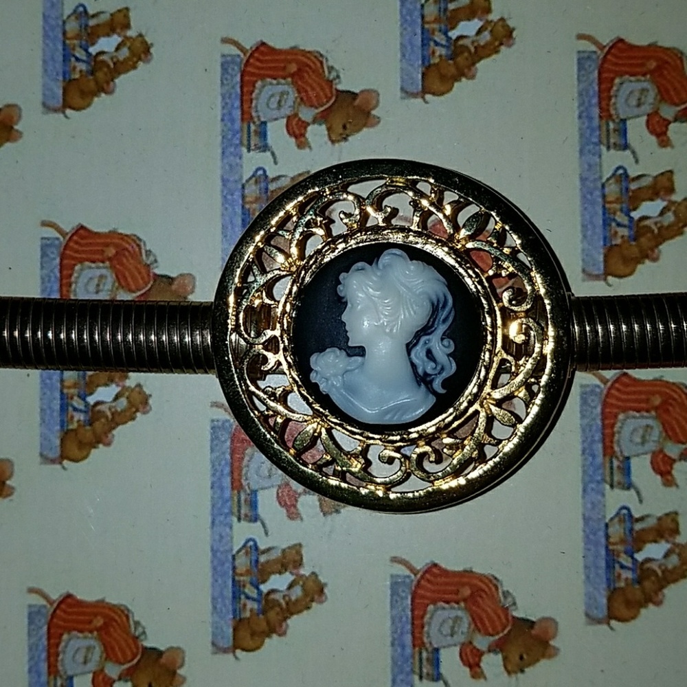 COPY - Vintage Cameo skinny stretch gold belt